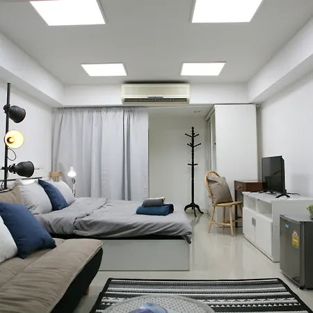 S Apartment